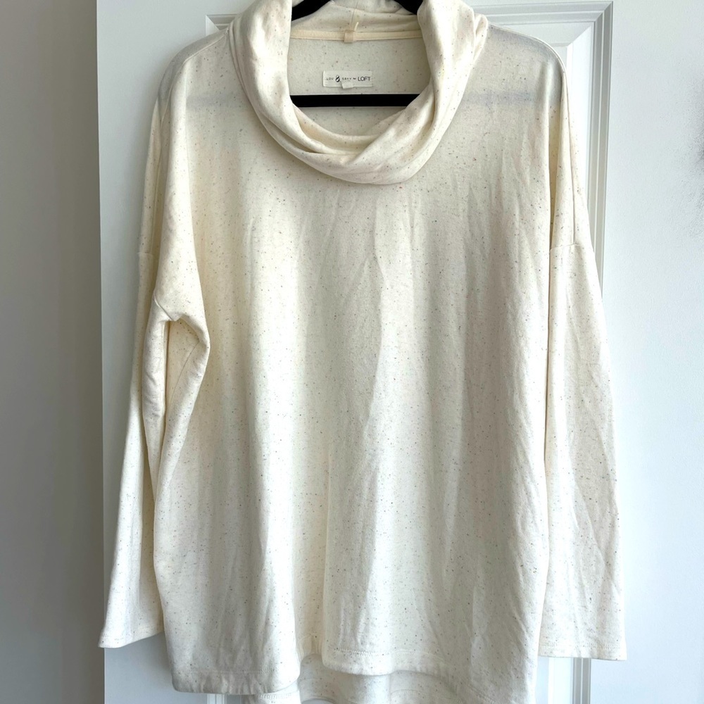 Like new Lou and Gray pulled over with speckled dots size XL